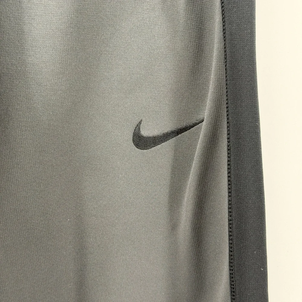 Nike Therma-FIT Training Pants Mens Medium Black Straight Leg Fleece Joggers Y2K